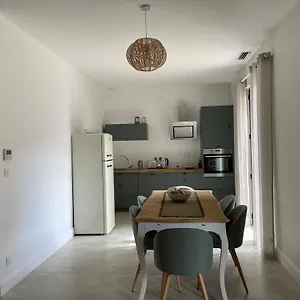  Maison d'hôtes Chateau De La Busquette - France